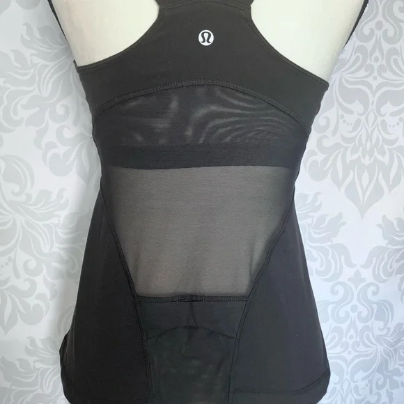 SZ 6 RARE/HTF Lululemon Tank - Picture 7 of 13